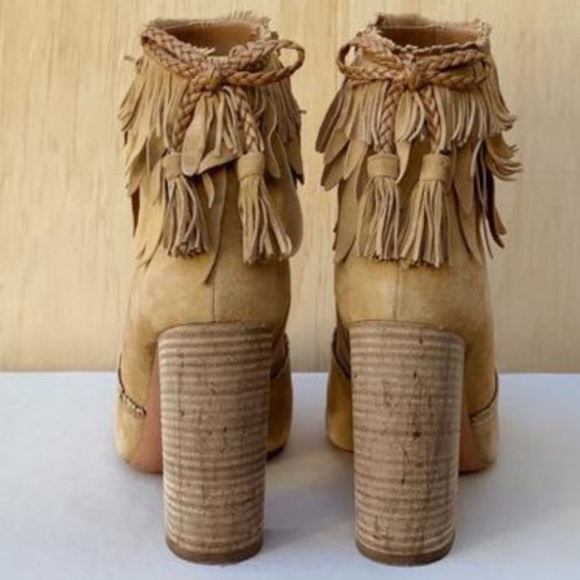 Aquazzura Beige Suede Ankle Booties / Boots - With Fringe - Size 8 - Picture 4 of 6